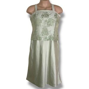 Jessica Howard Green Floral Midi Dress